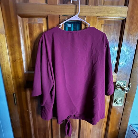 SCOMCHIC - Maroon Pull Over 3X Blouse - Picture 2 of 5